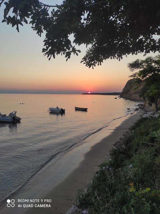 Sunrise Vergia Apartments Bagian luar foto