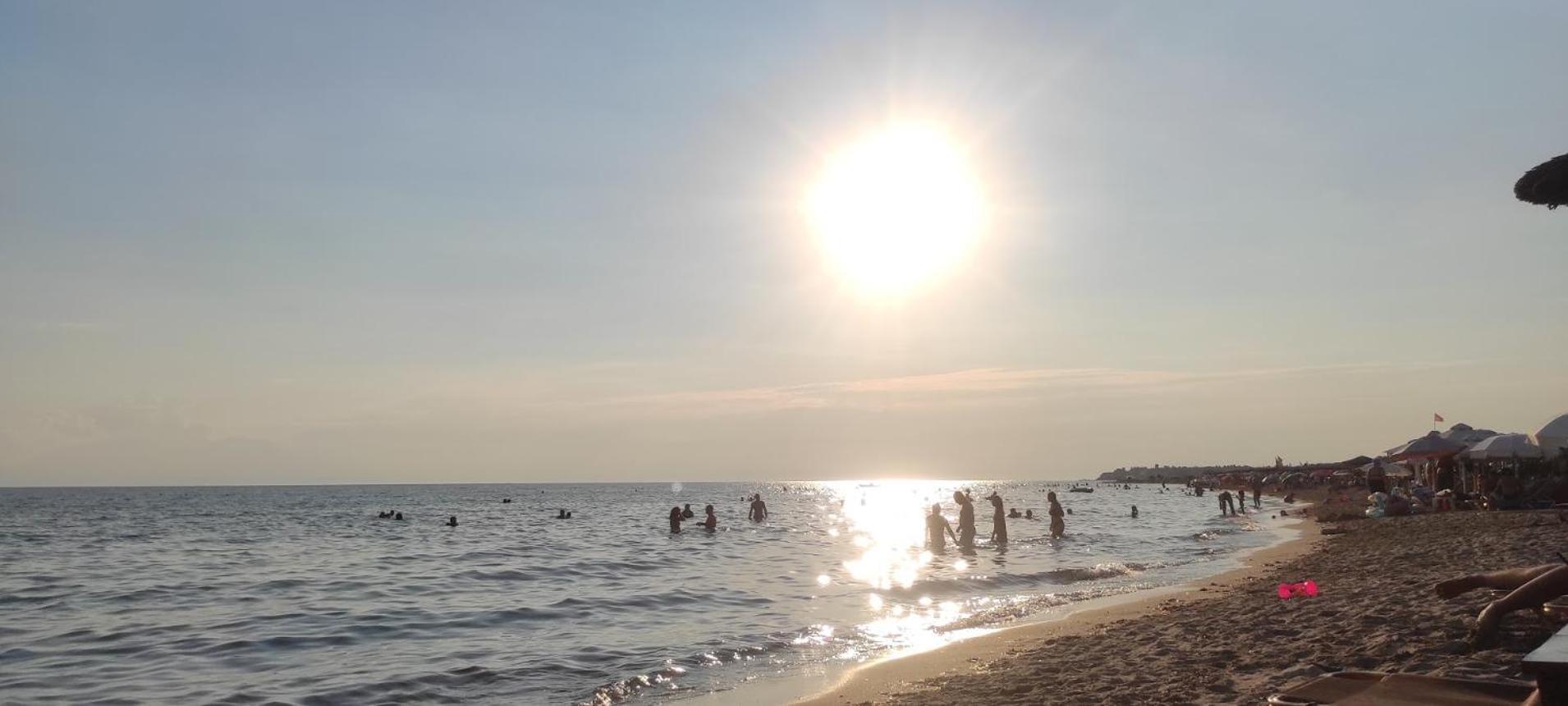 Sunrise Vergia Apartments Bagian luar foto